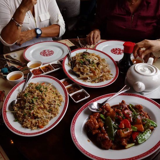 Chifa: comida sino-peruana