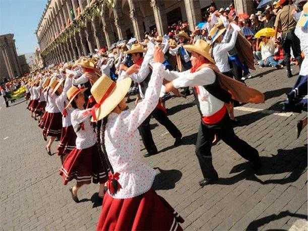 Carnaval Arequipeno - How are carnivals celebrated in Peru?