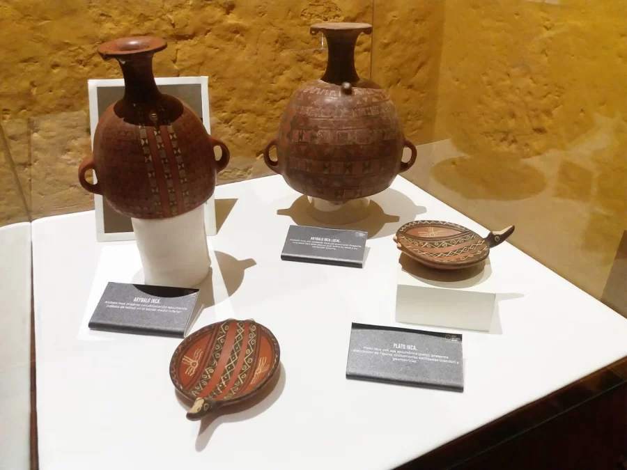 Museo De Los Santuarios Andinos Cerâmica