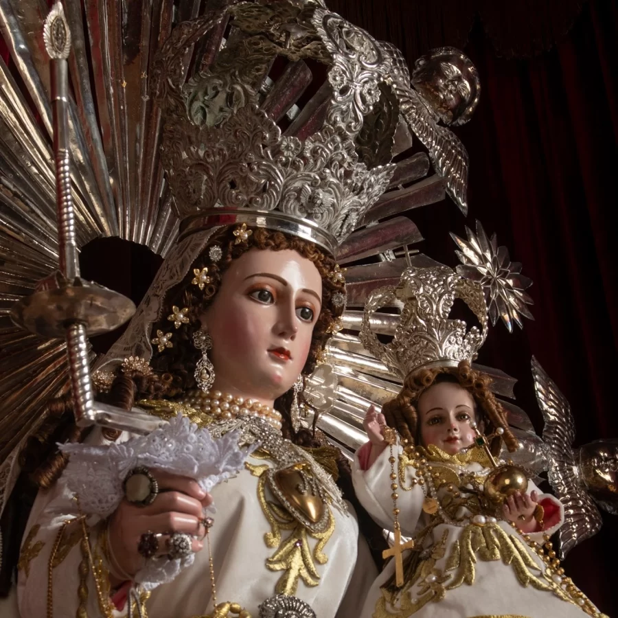 Virgem da Candelária da Paróquia de São Miguel Arcángel de Cayma.