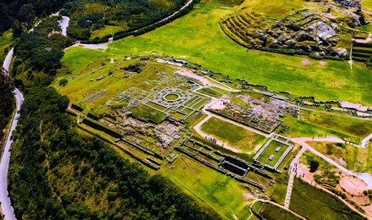 Fortaleza De Sacsayhuaman Cusco