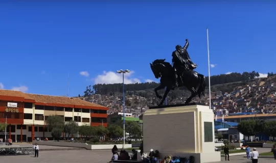 Plaza Tupac Amaru de Cusco