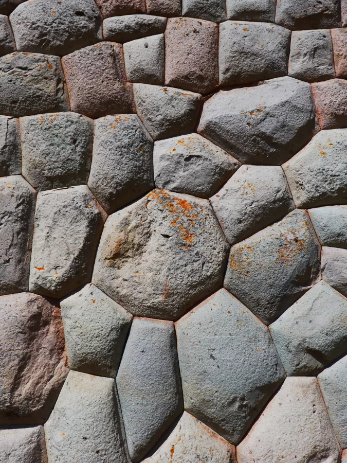 Pedras em forma de flor em Tarawasi.