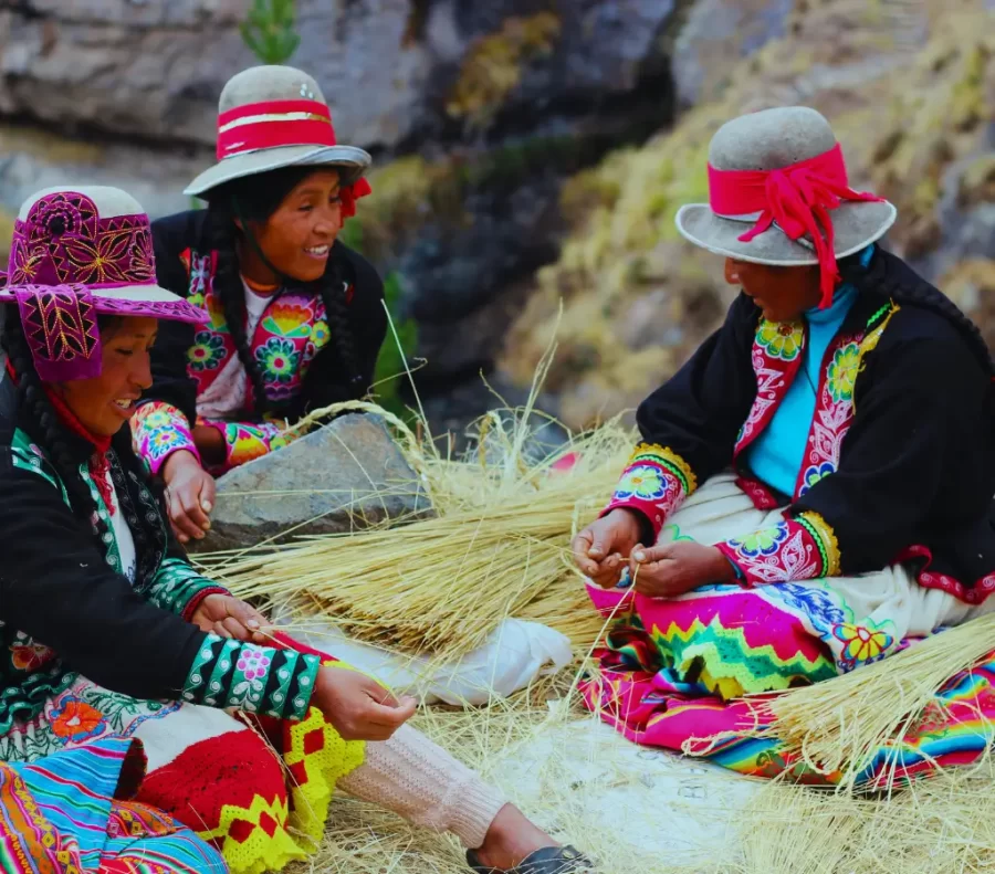Women Weaving Qeswachaka