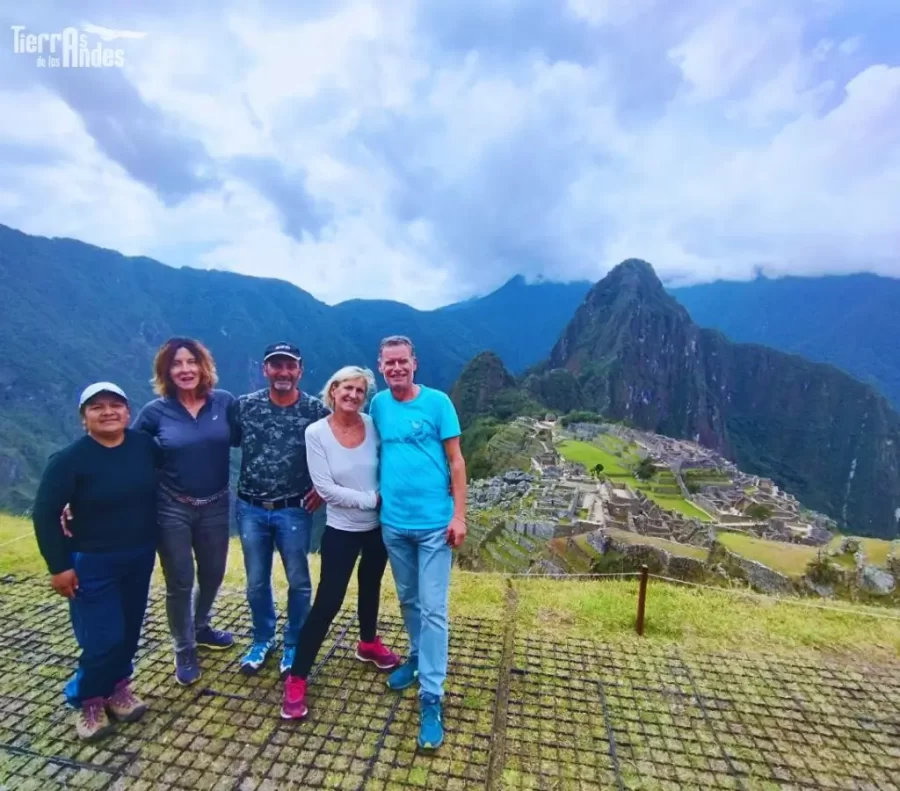 Turistas Machu Picchu