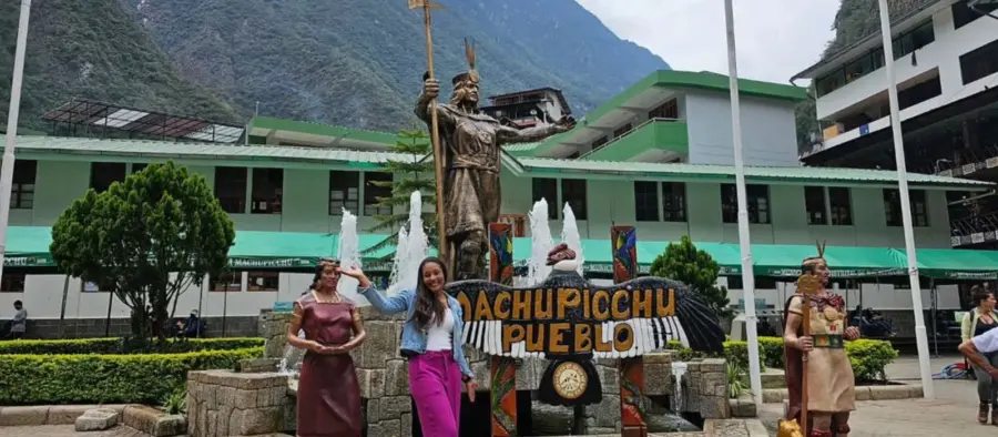 Mercado Artesanal Aguas Calientes