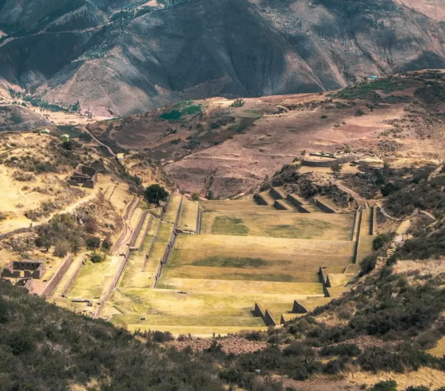 Panorama do Parque Arqueológico de Tipon
