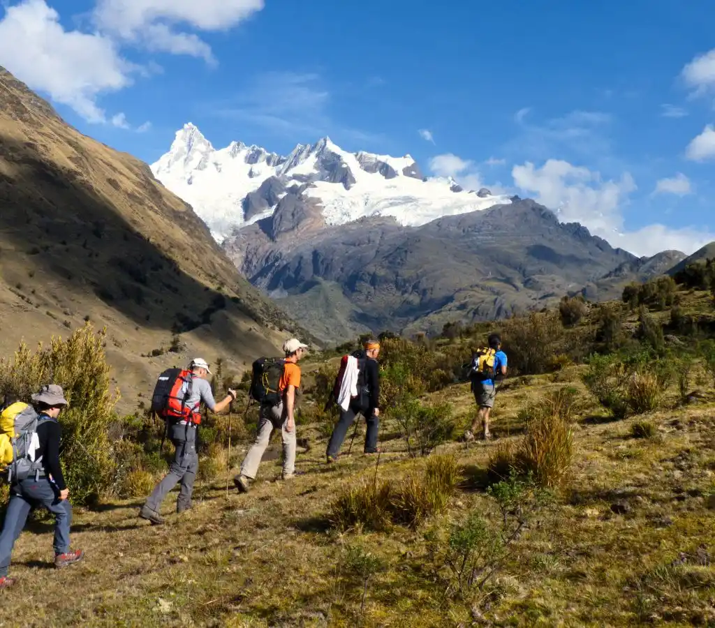 Alpamayo Chopicalqui Ancash dentro de una experiencia de viaje