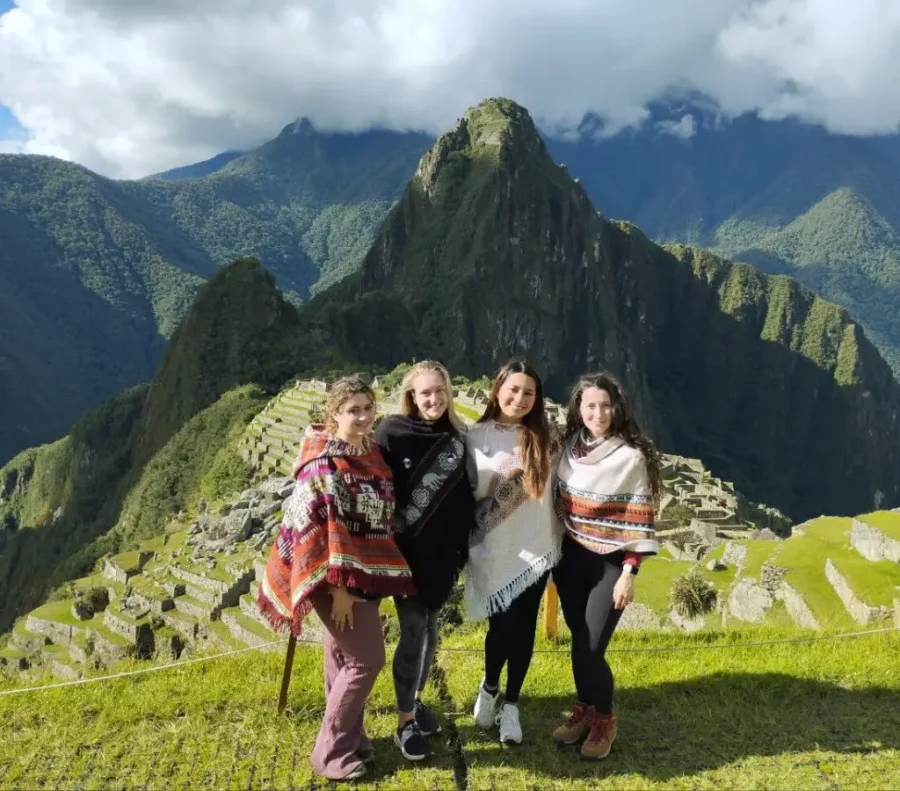 Viajeras En Machu Picchu
