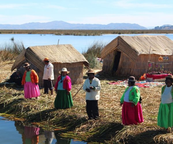 Habitantes De Uros