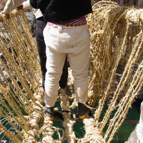 Debido a su enorme valor, en el año 2013 la UNESCO declaró la tradición del Q’eswachaka como Patrimonio Cultural Inmaterial de la Humanidad.