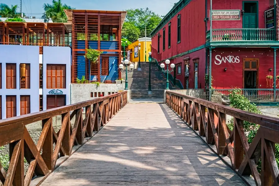 Puente De Los Suspiros Barranco Lima