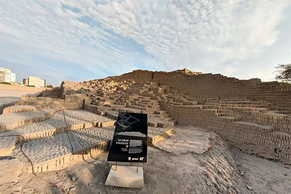 Huaca Pucllana