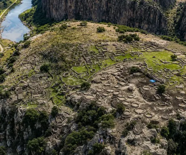 Vista panorámica del Centro Arqueológico de Taqrachullo
